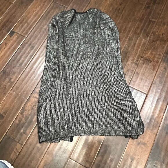 Soft surroundings cardigan sweater size medium - Picture 6 of 6